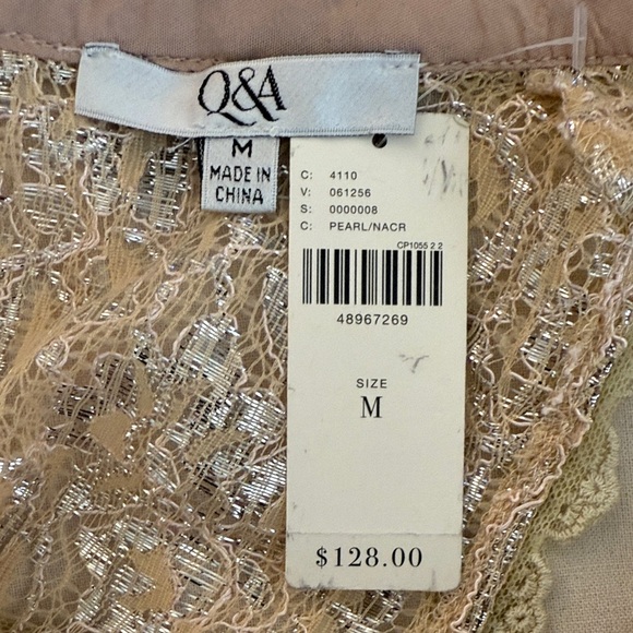 Elegant Lace Blouse Pearl/Tan - Picture 10 of 14